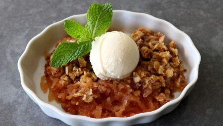 “Grate” Apple Crisp