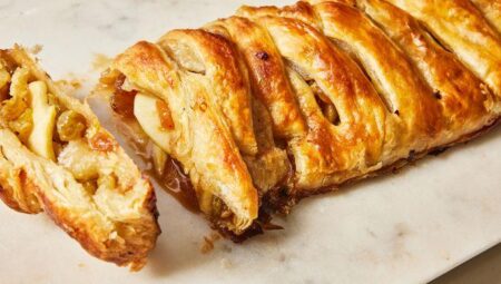 Easy Apple Strudel