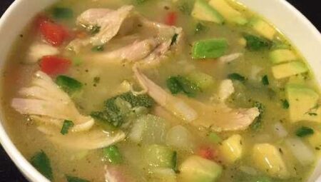 Mexican Chicken and Rice Soup (Sopa de Pollo y Arroz)