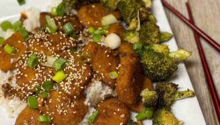 Sheet Pan General Tso’s Chicken and Broccoli