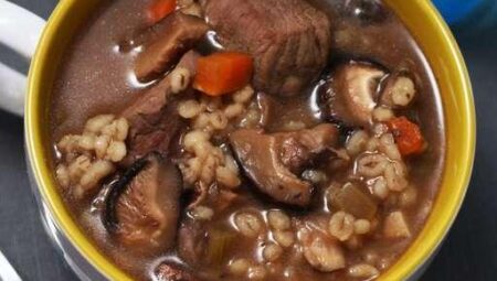 Kelly’s Slow Cooker Beef, Mushroom, and Barley Soup