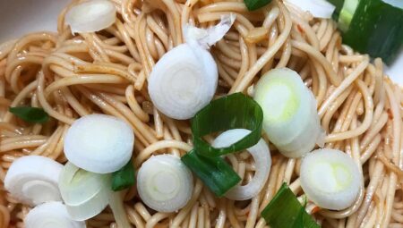 Quick Chinese-Style Vermicelli (Rice Noodles)