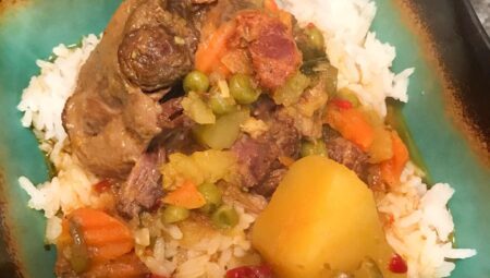 Rabo Encendido (Cuban Oxtail Stew)