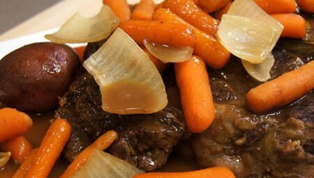 Slow Cooker Roast Beef in its own Gravy