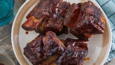 Grilled BBQ Short Ribs with Dry Rub