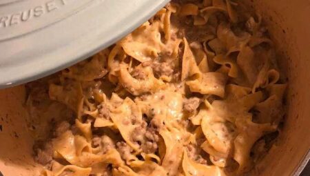 One-Pot Ground Beef Stroganoff