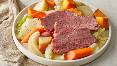 Slow Cooker Guinness Corned Beef and Veggies