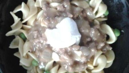 Super Easy Ground Beef Stroganoff