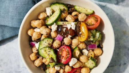 Greek Garbanzo Bean Salad