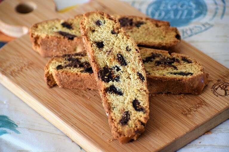 Chocolate Fig Biscotti